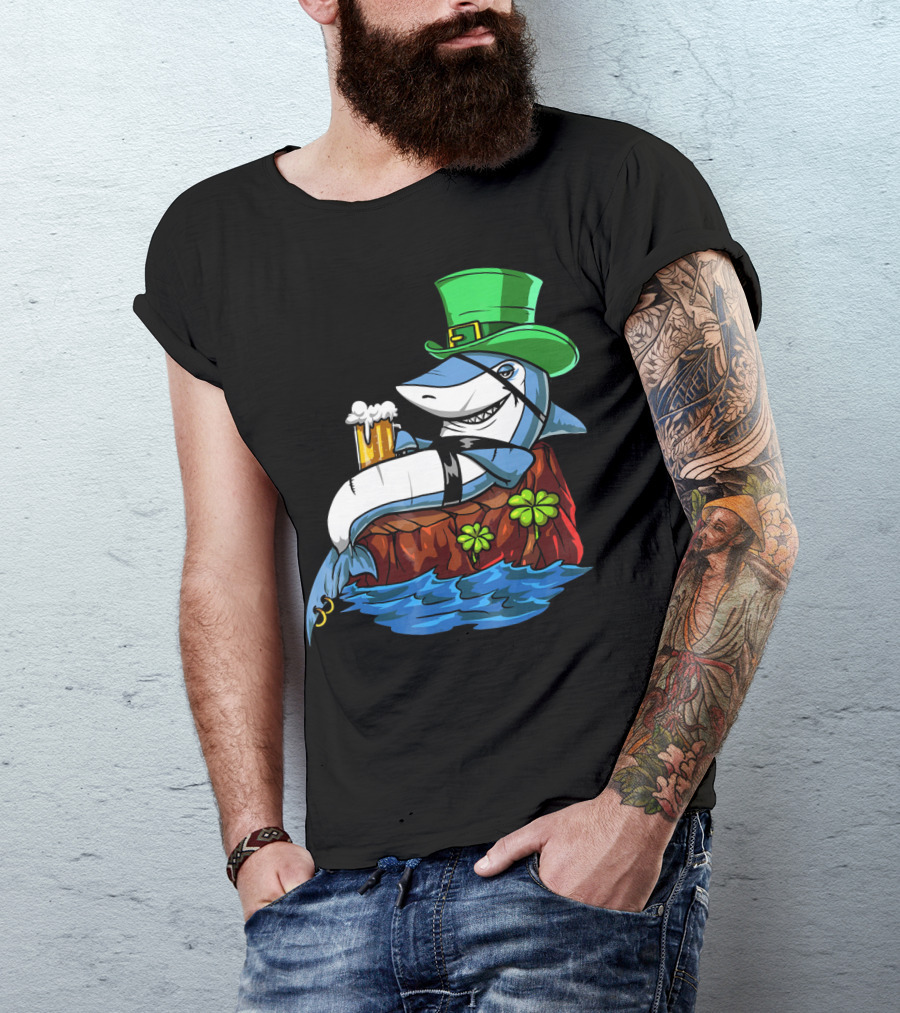 Leprechaun Shark Pirate St Patricks Beer Shamrock Rock T-Shirt