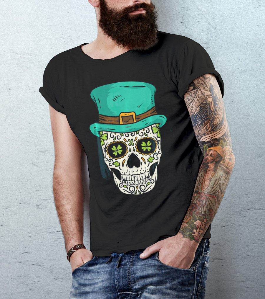 Lucky St. Patrick's Day Green Irish Skull With Celtic Shamrocks And Top Hat T-Shirt