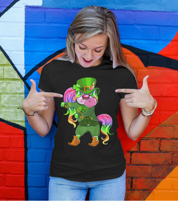 Leprechaun Costume Funny Flossing Unicorn St. Patrick's Day T-Shirt