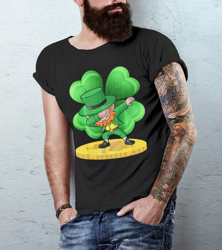 Irish St Patricks Day Dabbing Leprechaun On Shamrock Coin T-Shirt
