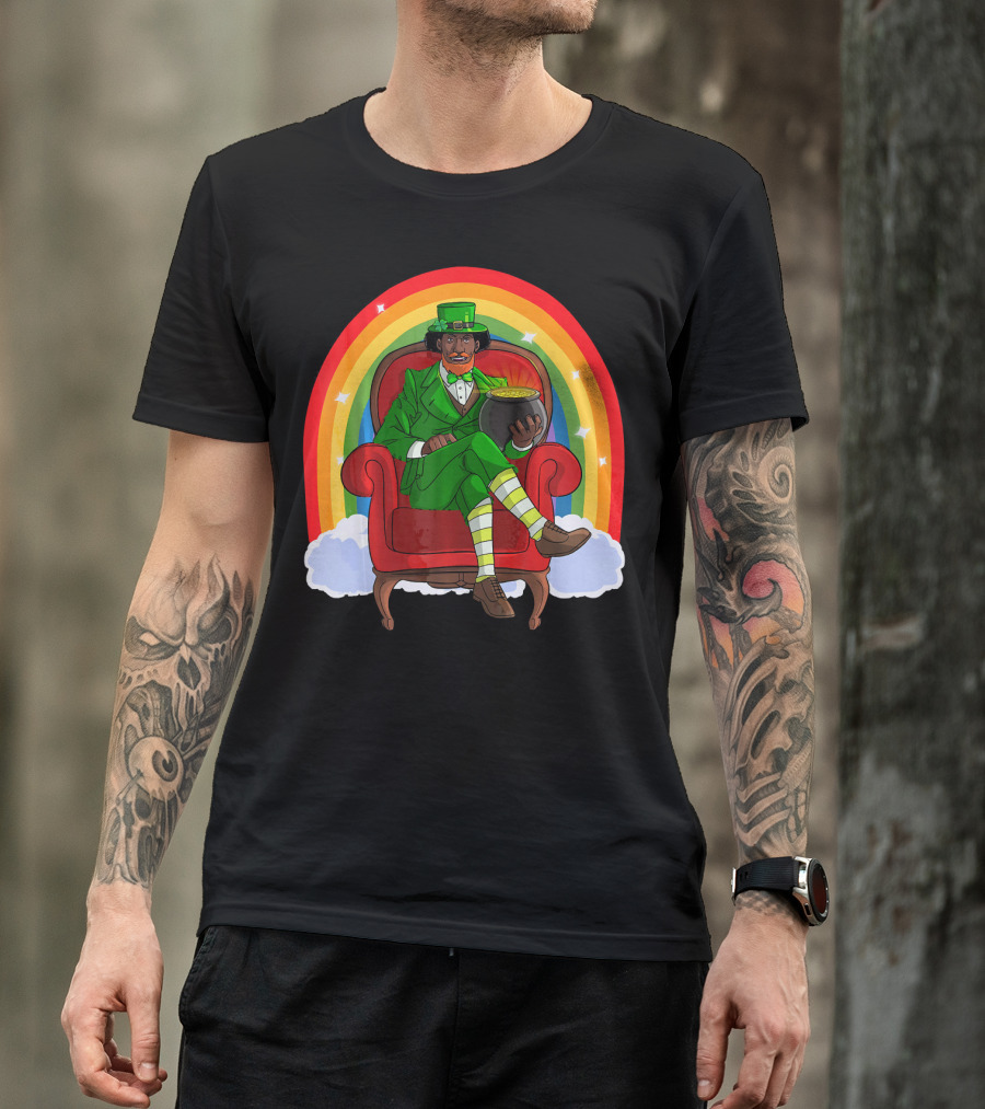 African American Leprechaun With Pot Of Gold And Rainbow St. Patricks T-Shirt