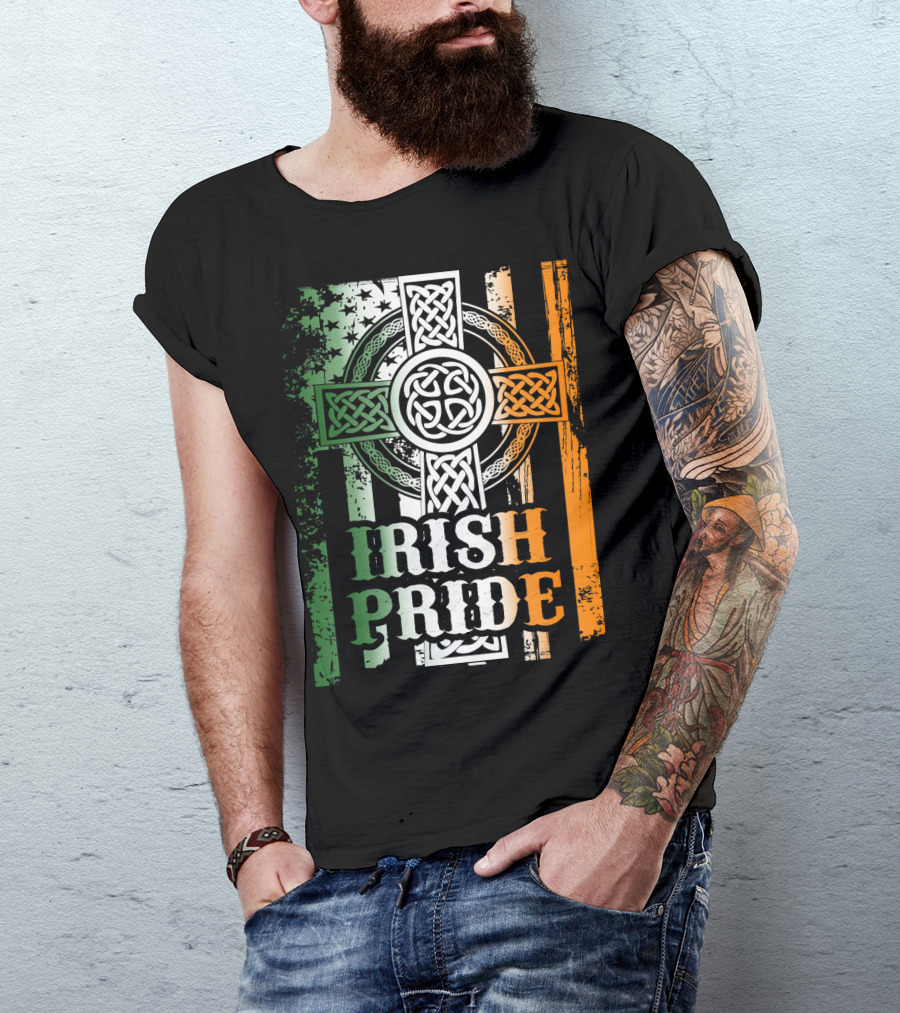 Irish Pride Celtic Cross St Patricks Day Flag Elements T-Shirt