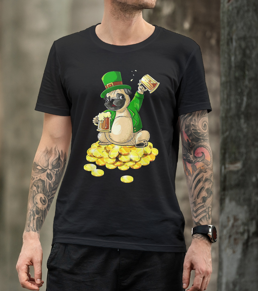 Irish Pug St. Patrick's Day Beer Cheers On Gold Coins T-Shirt