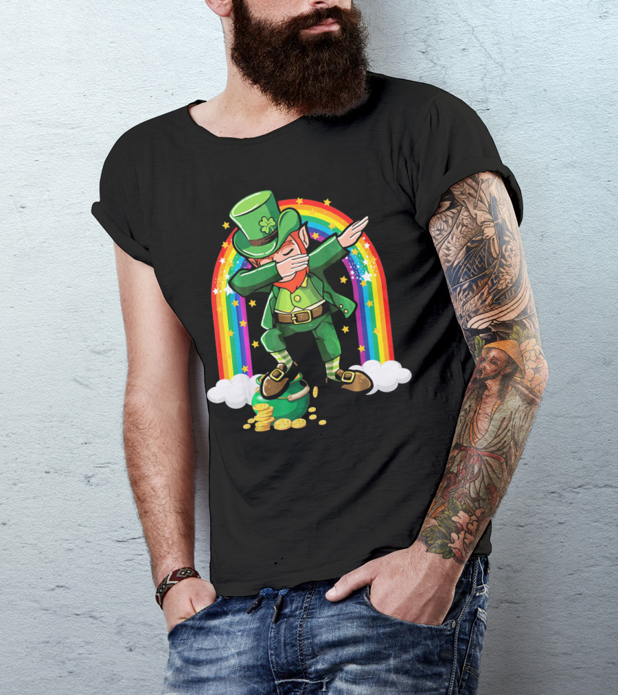 St Patricks Day Leprechaun Dabbing With Rainbow And Gold Coins T-Shirt