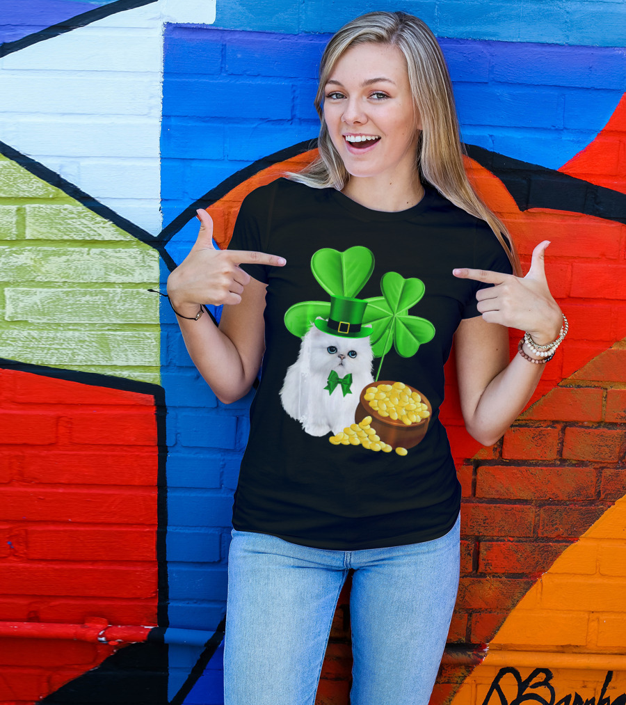 Persian Cat With Leprechaun Hat And Shamrocks St Patricks Day T-Shirt