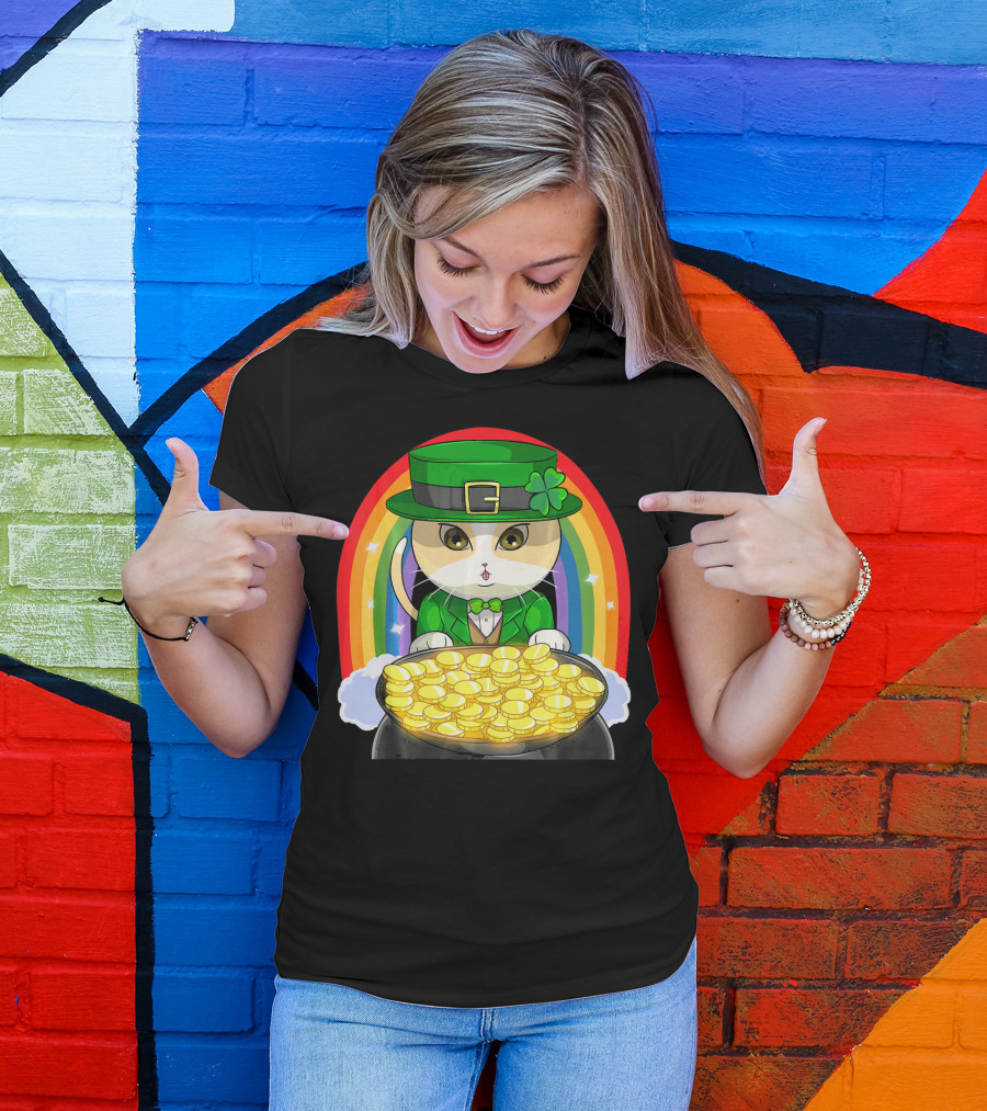Exotic Cat Leprechaun Pot Of Gold Rainbow Happy St Patricks T-Shirt