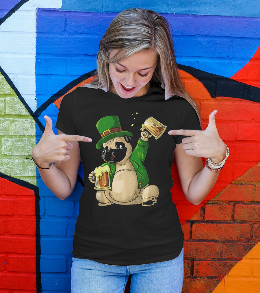 Irish Leprechaun Pug With Beer Mugs T-Shirt