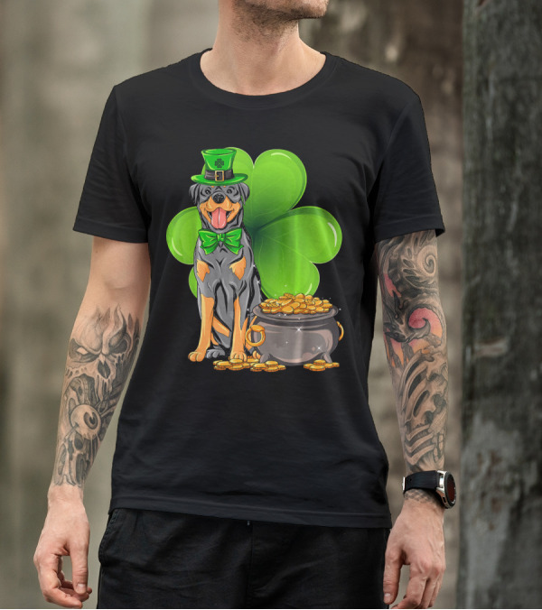 Rottweiler St Patricks Day Leprechaun With Shamrock And Gold Coins T-Shirt