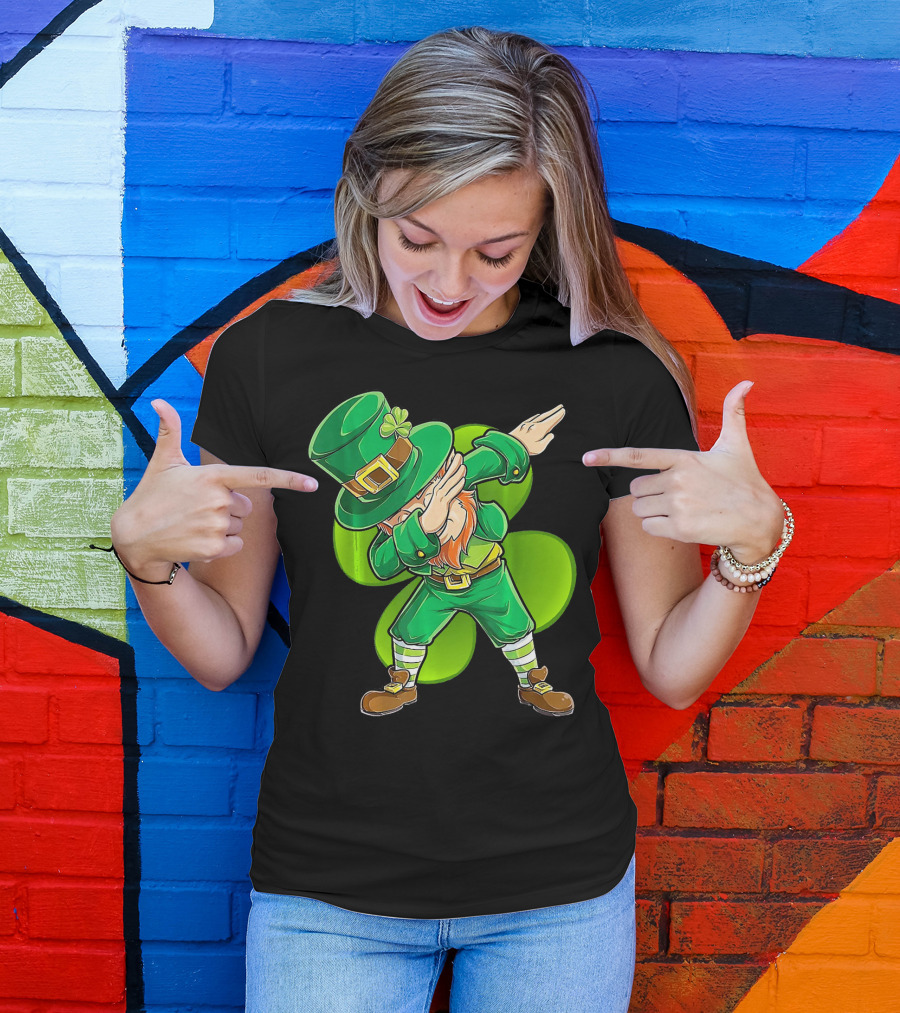 Dabbing Leprechaun Shamrock Dance St. Patrick's Day T-Shirt