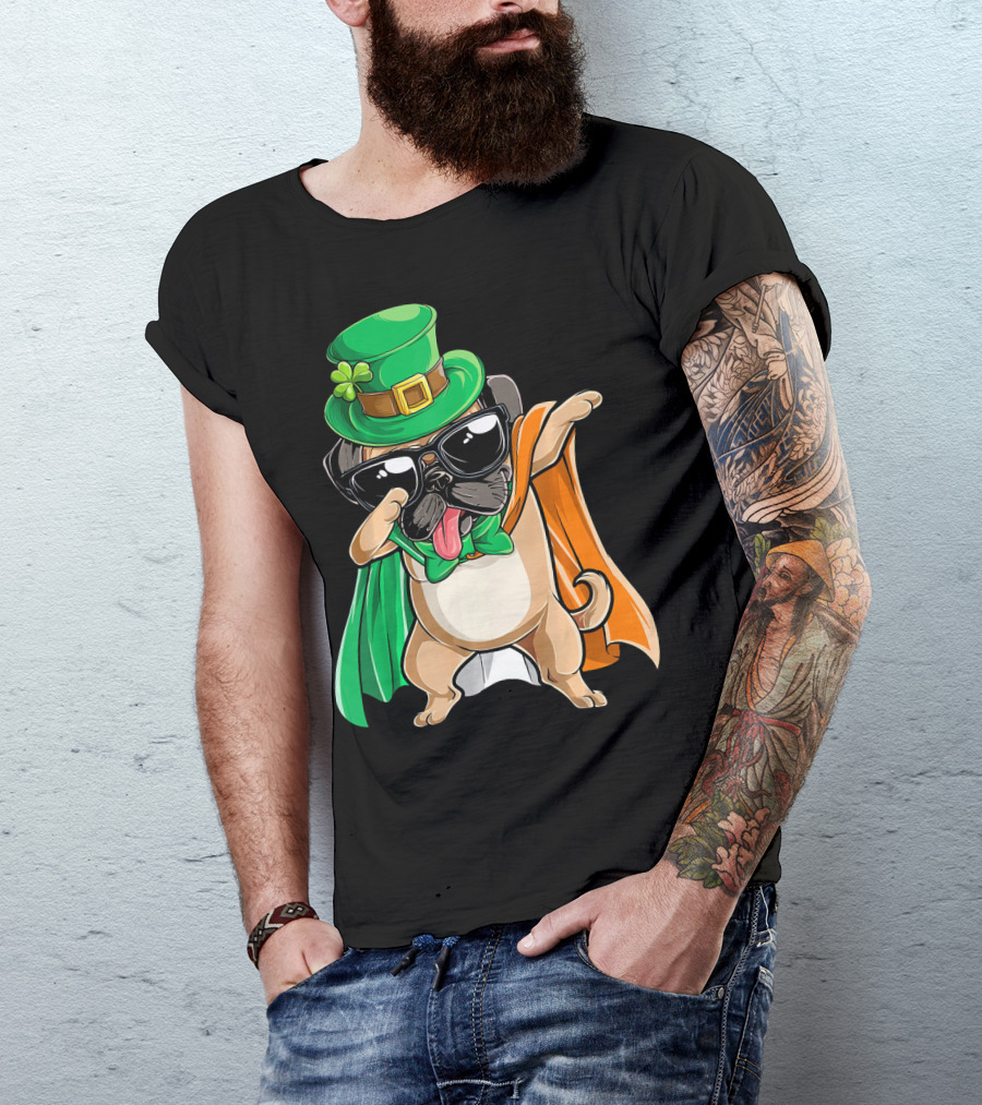 Dabbing Pug St Patrick's Day Leprechaun Hat Cape T-Shirt