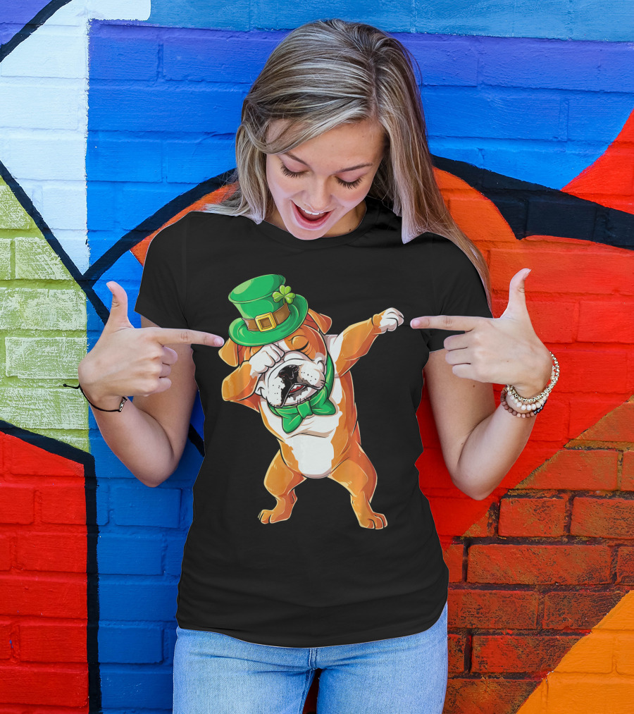 St. Patrick's Day Dabbing English Bulldog T-Shirt