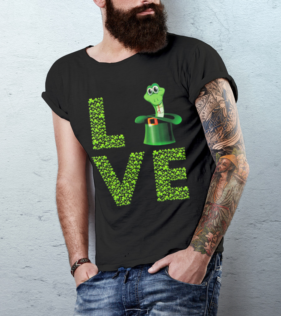 Love Snake St Patricks Day Shamrock Hat T-Shirt