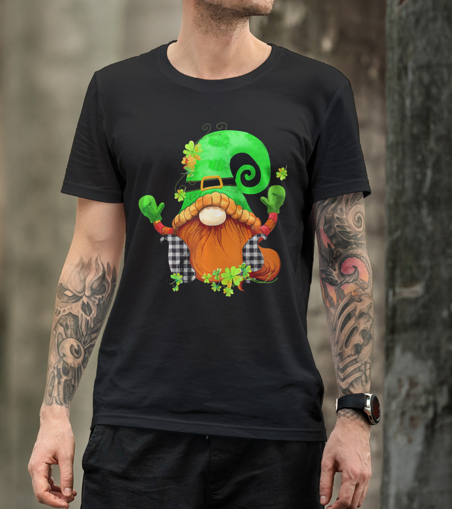 St. Patricks Day Leprechaun Gnome With Shamrock And Green Hat T-Shirt