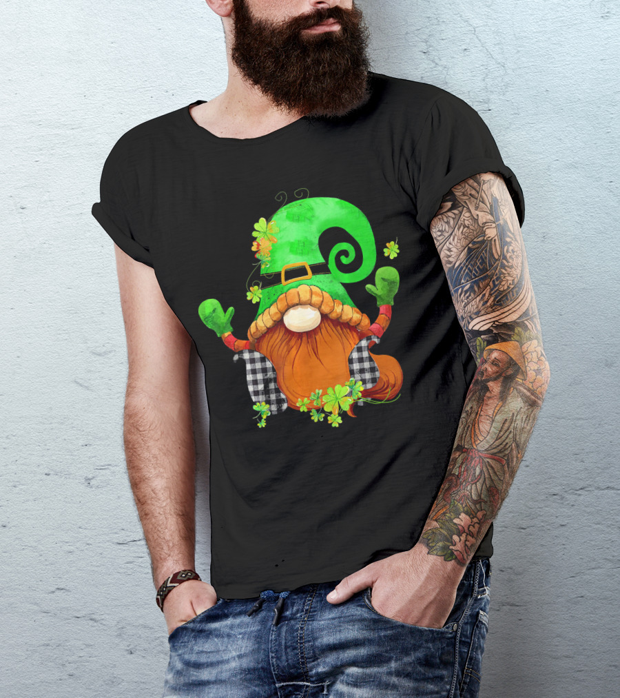 St. Patricks Day Leprechaun Gnome With Shamrock And Green Hat T-Shirt