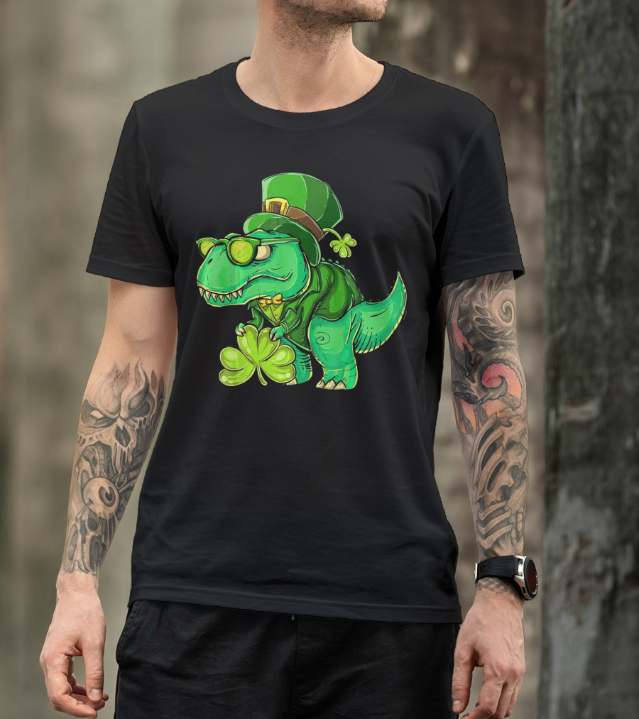 St Patricks Day Irish Dinosaur With Shamrock And Leprechaun Hat T-Shirt