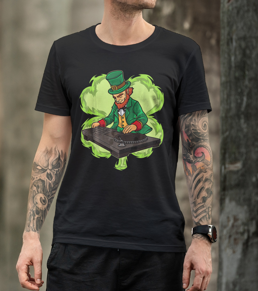 DJ Leprechaun Irish Luck Live On Stage With Turntable Shamrock T-Shirt