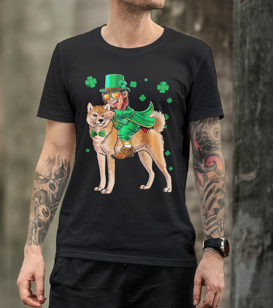 Leprechaun Akita Shamrock St. Patricks Day T-Shirt