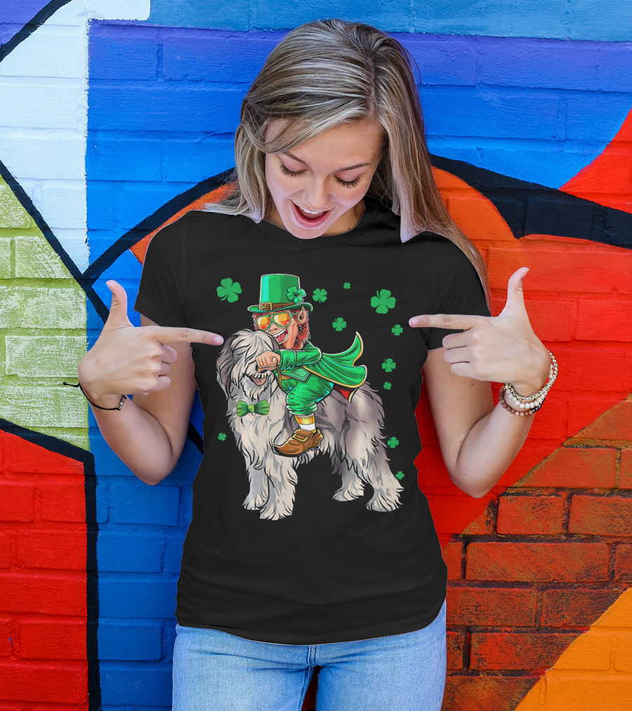 Leprechaun Olde English Sheepdog Shamrock St. Patrick's Day T-Shirt