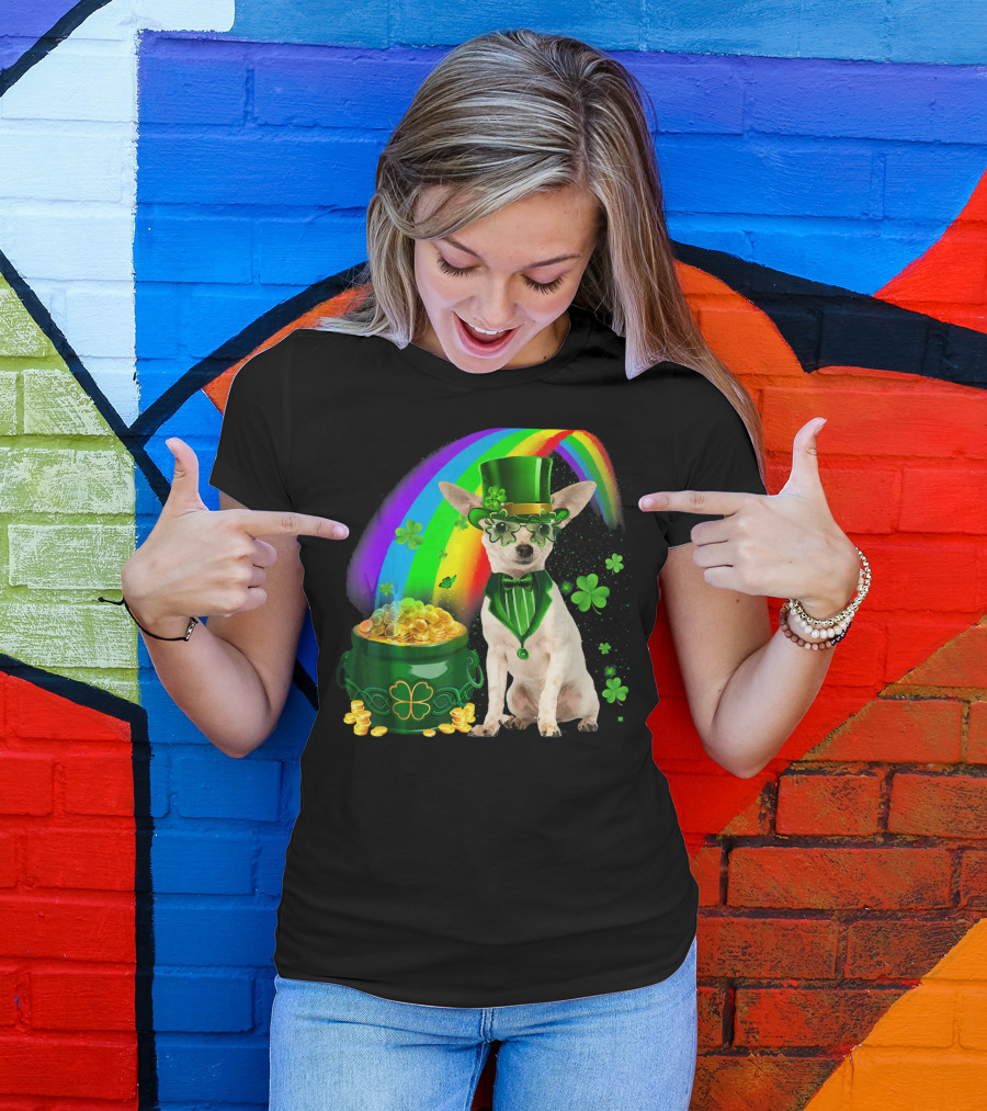 Chihuahua Irish Leprechaun With Shamrock And Rainbow Coin Pot T-Shirt