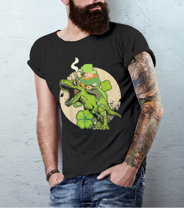 St Patricks Day Leprechaun Riding Dinosaur With Shamrocks T-Shirt