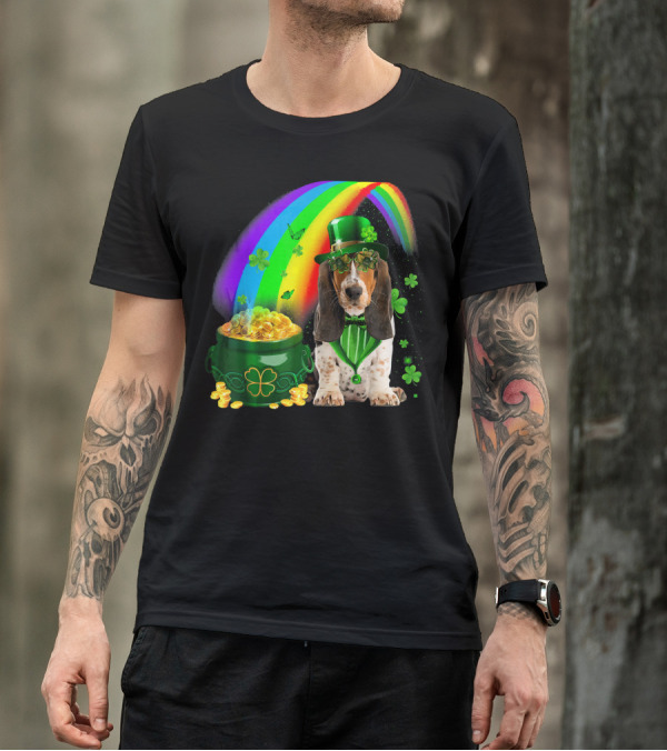 Basset Hound With Leprechaun Hat Rainbow And Pot Of Gold T-Shirt