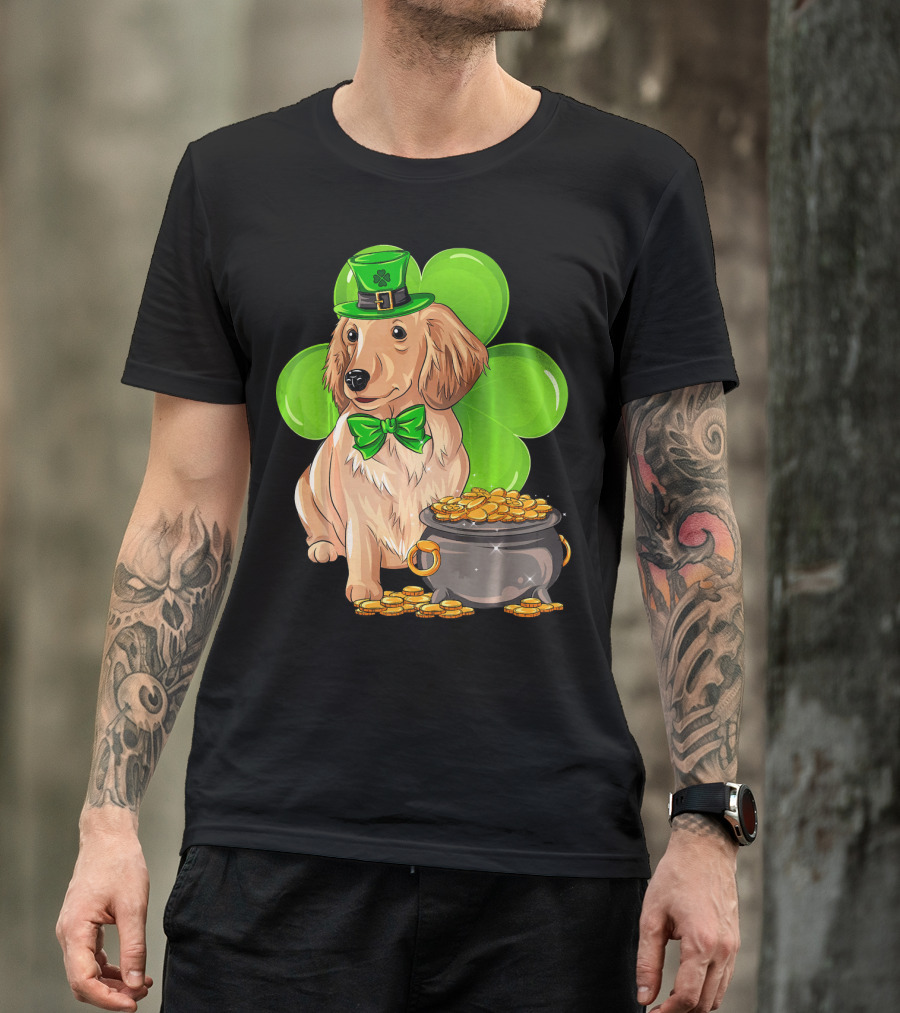 Miniature Dachshund St Patricks Day Leprechaun With Shamrock And Pot Of Gold T-Shirt
