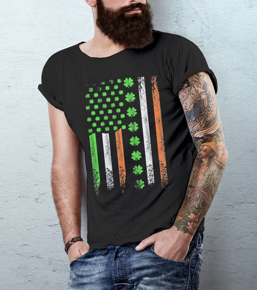 St Patricks Day US Flag With Shamrocks And Irish Colors T-Shirt
