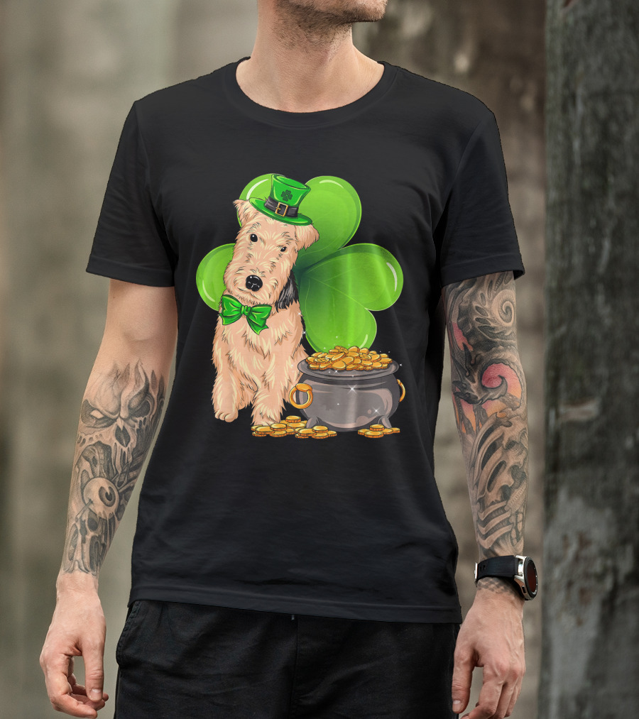 Lakeland Terrier St Patricks Day Leprechaun Hat Shamrock Pot Of Gold T-Shirt