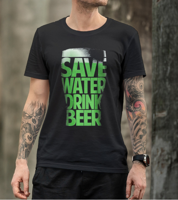 Save Water Drink Beer Funny St Pat Saint Patrick's Day Green Beer Glass T-Shirt