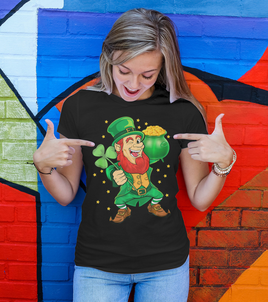 St Patricks Day Leprechauns Pot Of Gold And Shamrock T-Shirt