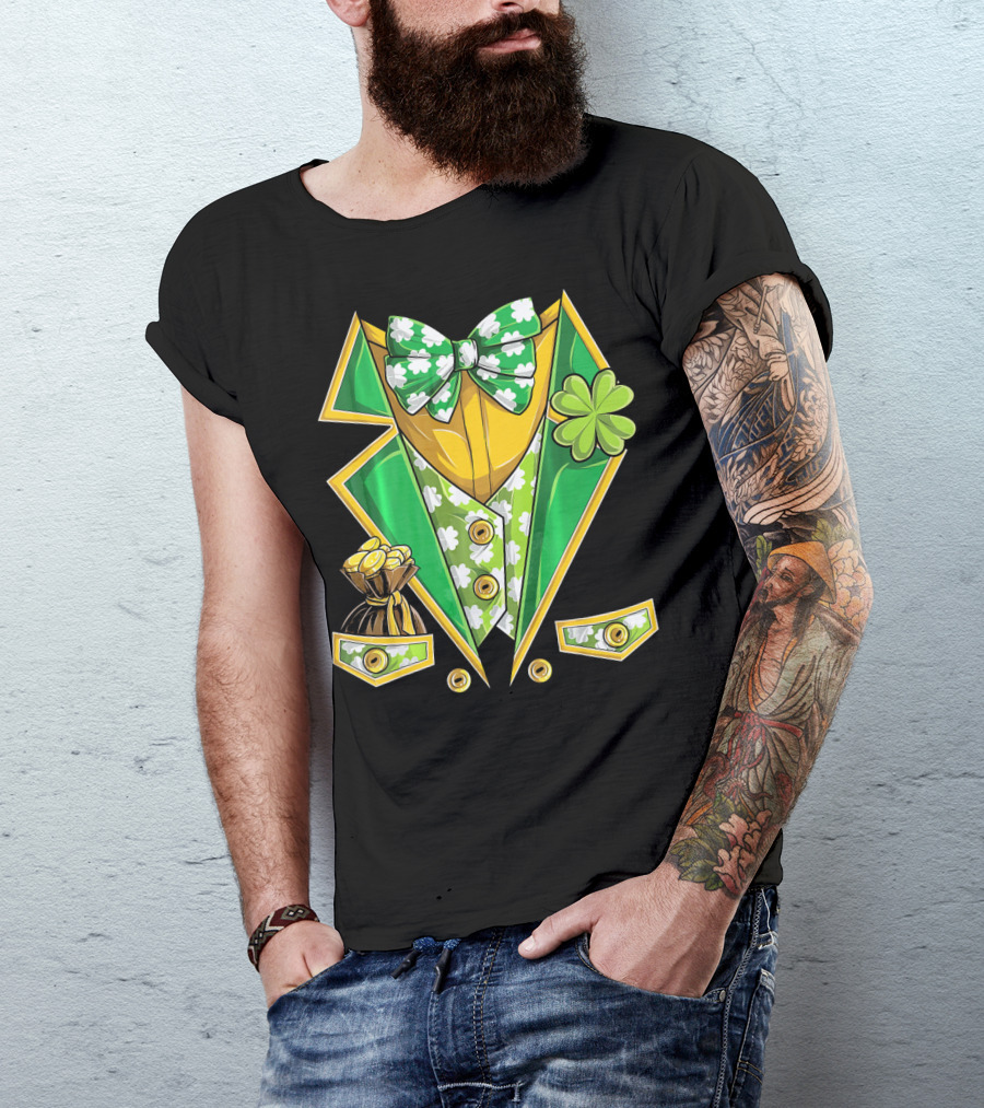 Leprechaun Costume St Patricks Green Suit With Shamrocks And Gold Coins T-Shirt
