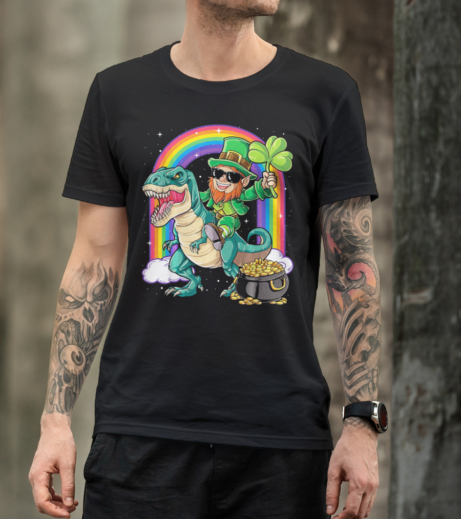 Leprechaun Riding Dinosaur T-Rex Shamrock Rainbow Pot Of Gold St Pat's Day T-Shirt