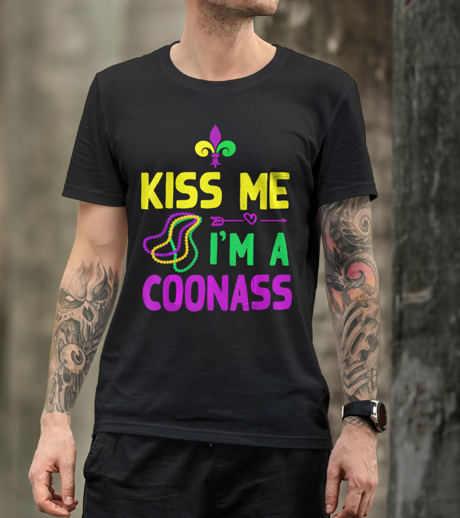 Kiss Me I'm A Coonass Mardi Gras Fleur-de-Lis Beads T-Shirt