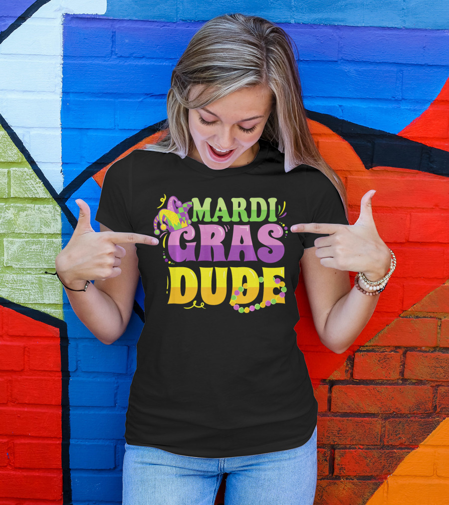 Mardi Gras Dude New Orleans Beads And Jester Hat T-Shirt