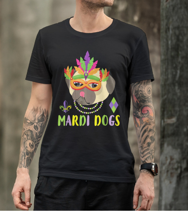 Pug Dog Mardi Gras Beads Mask Fleur De Lis Mardi Dogs Masquerade Costume T-Shirt