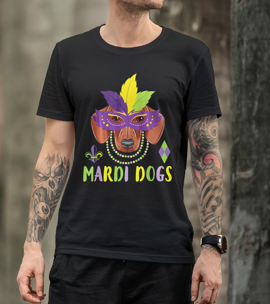 Mardi Dogs Dachshund Mask Beads Fleur-de-Lis Feathers T-Shirt