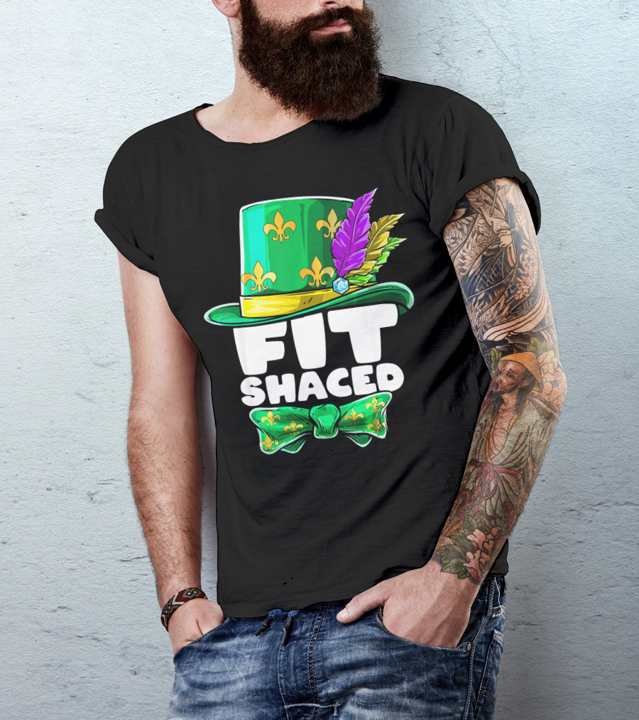 Mardi Gras Fit Shaced Green Hat Fleur-de-Lis Bow Tie Feathers T-Shirt