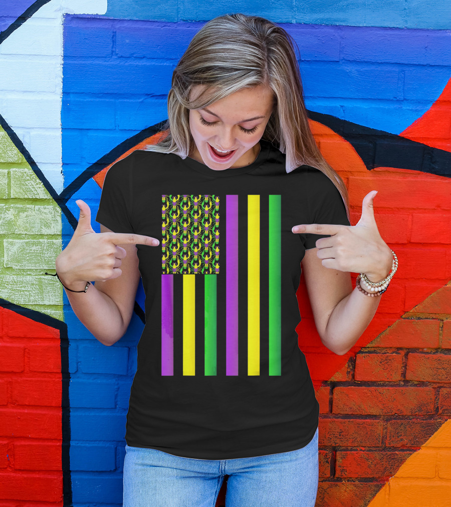 Usa Flag Mardi Gras Crawfish Purple Yellow Green Stripes T-Shirt