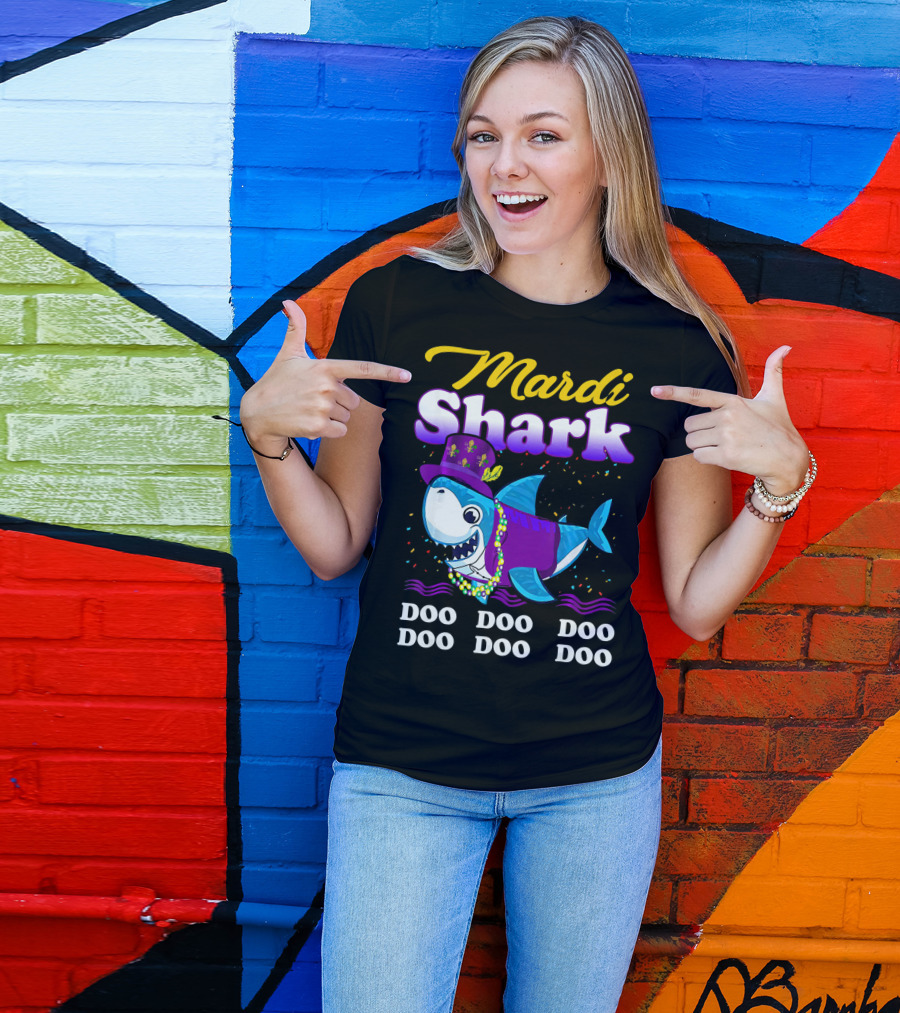 Mardi Shark Doo Doo Doo Doo Funny Mardi Gras T-Shirt