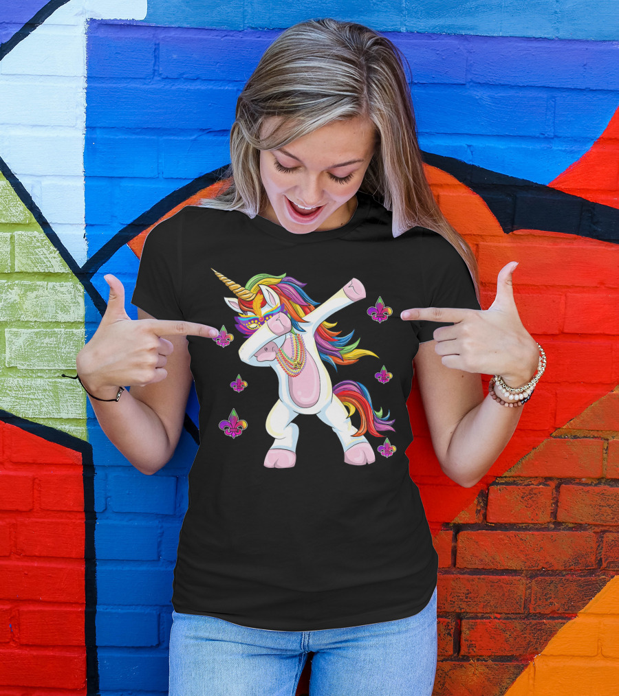 Mardi Gras New Orleans Unicorn Dabbing Fleur-de-Lis Beads T-Shirt