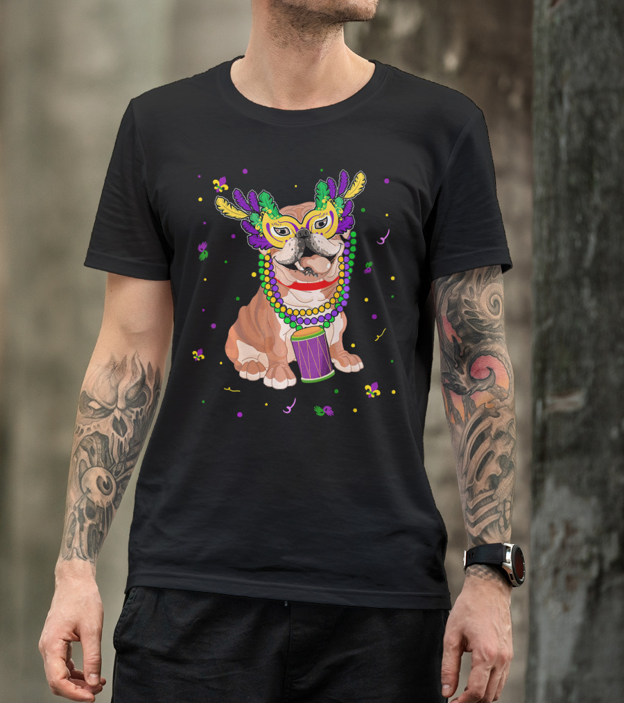 Cute Dog Mom Dog Dad English Bulldog Mardi Gras Beads And Mask T-Shirt