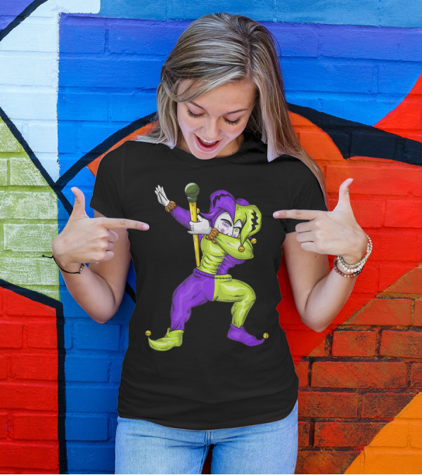Mardi Gras Dabbing Jester In Purple And Green Carnival T-Shirt