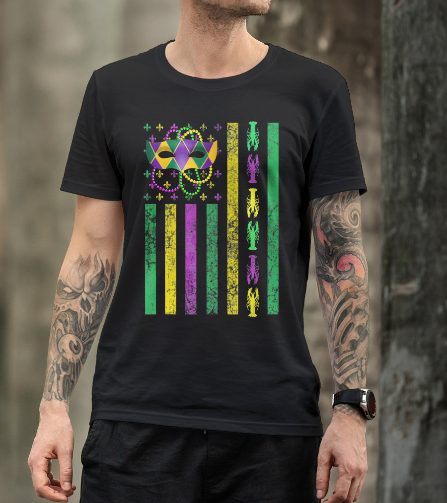 Mardi Gras Mask Beads Crawfish With American Flag Stripes T-Shirt