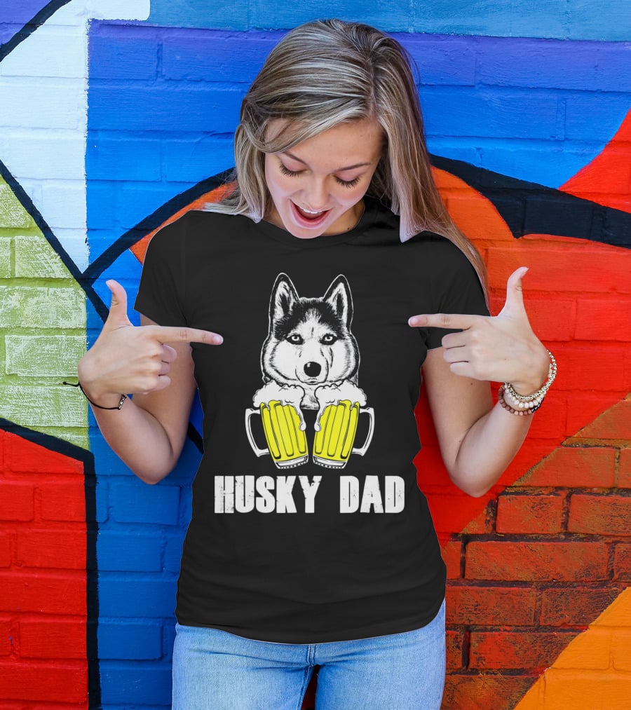 Husky Dad Funny Beer Day With Yellow Beer Mugs T-Shirt