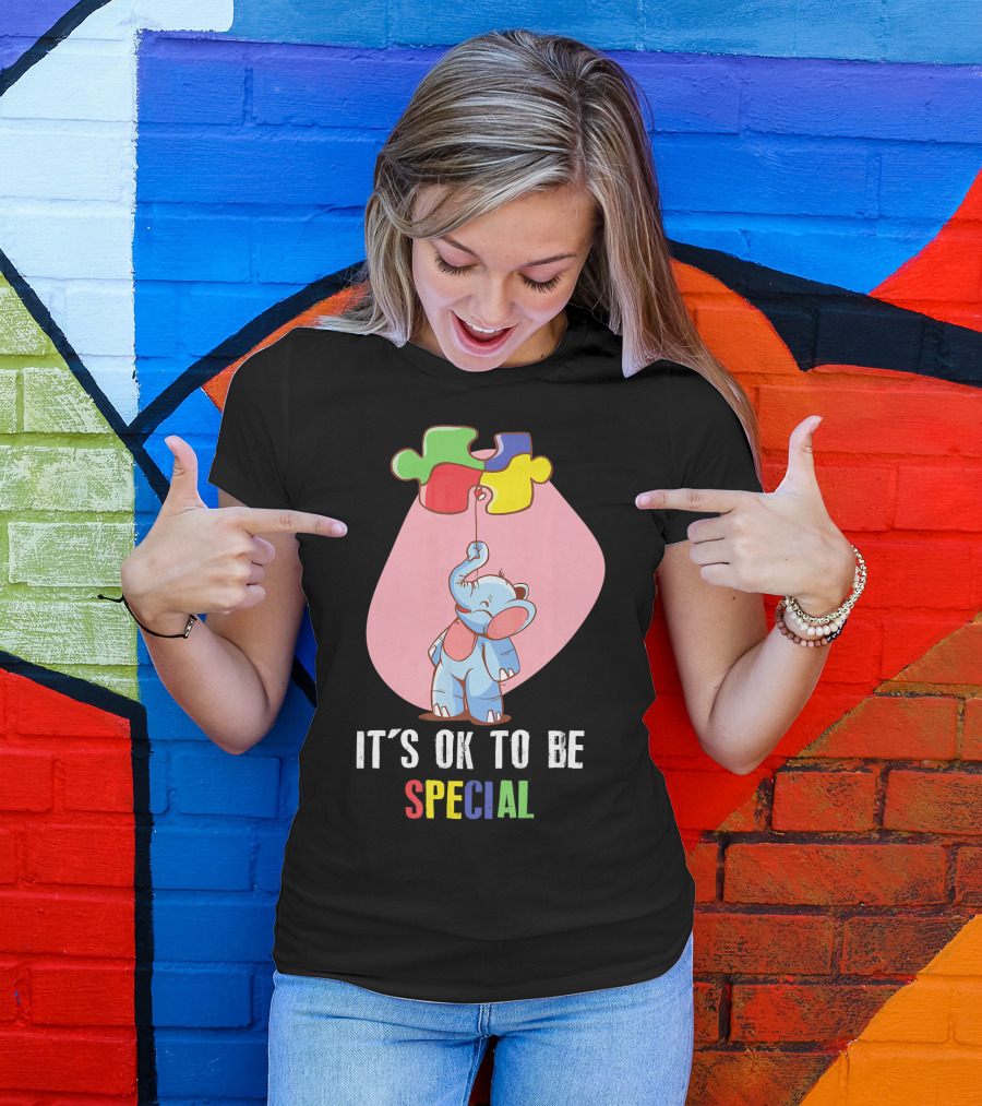 It's OK To Be Special Cute Elephant Autis Puzzle Colors T-Shirt
