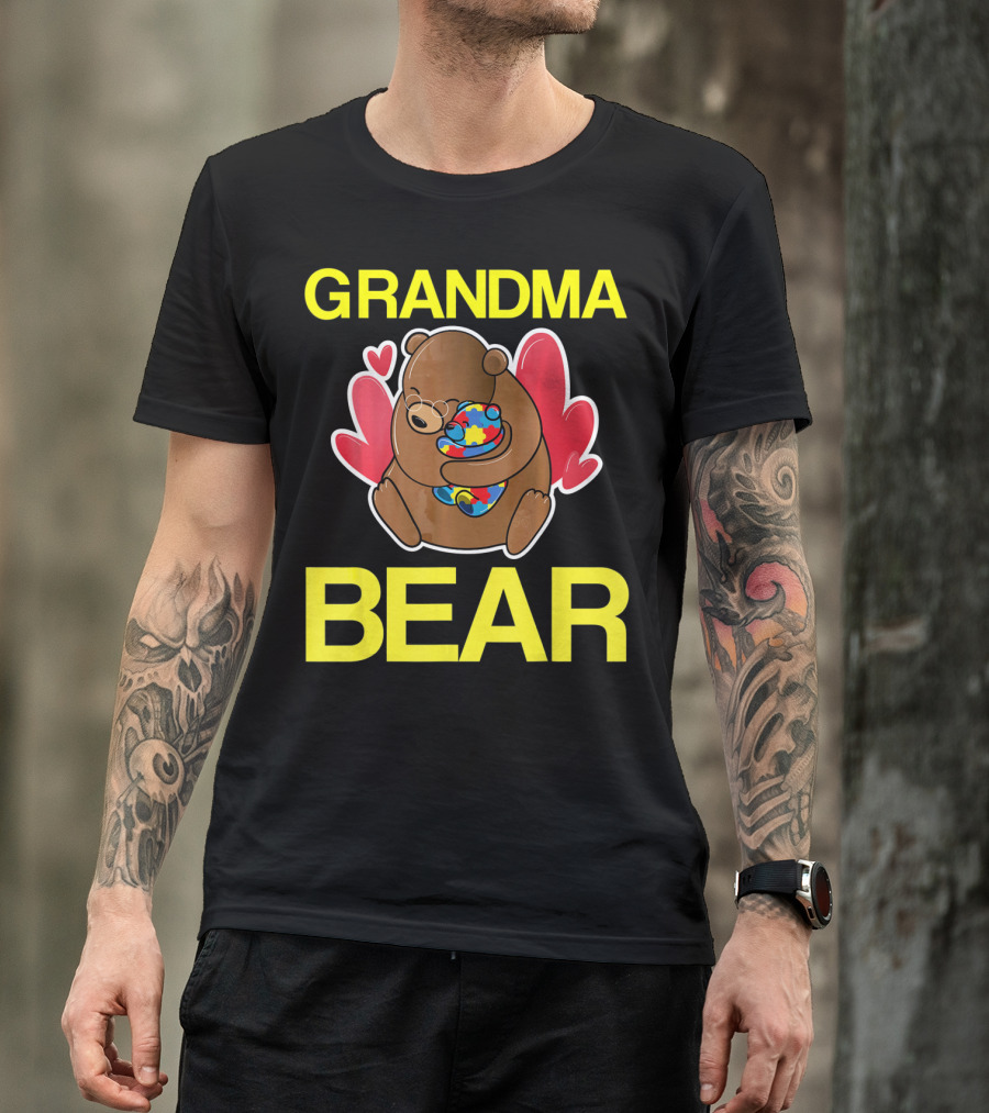 Grandma Bear Hugging Bear With Autism Puzzle Heart Balloon T-Shirt