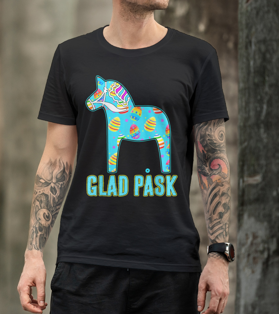 Glad Påsk Swedish Easter Dala Horse With Colorful Eggs T-Shirt