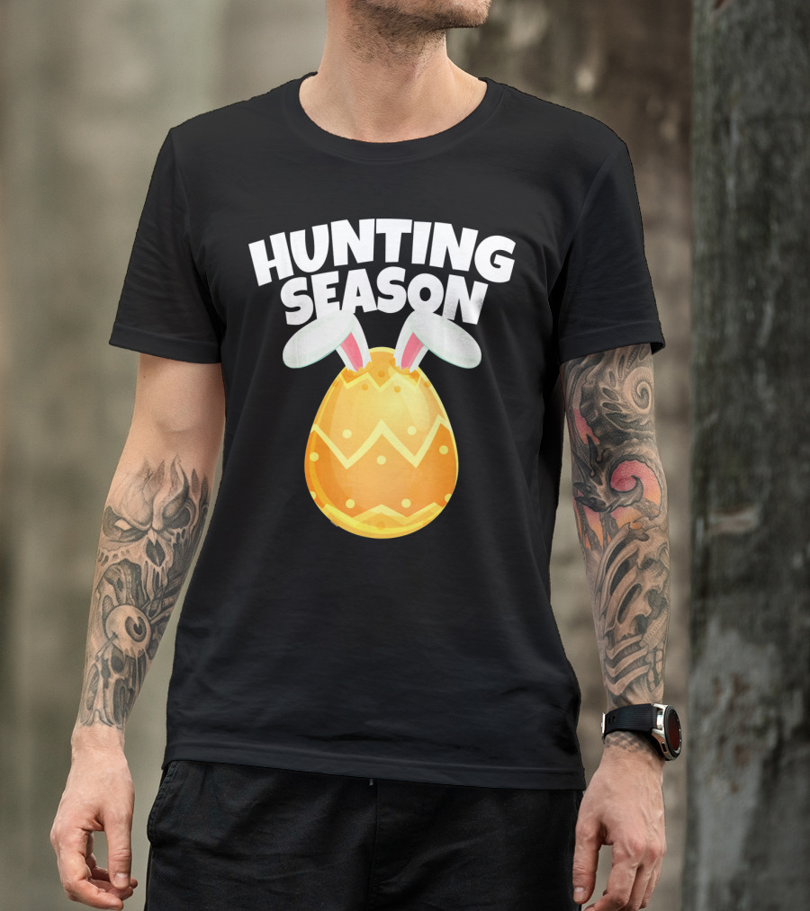 Hunting Season Happy Easter Egg Bun With Bunny Ears T-Shirt