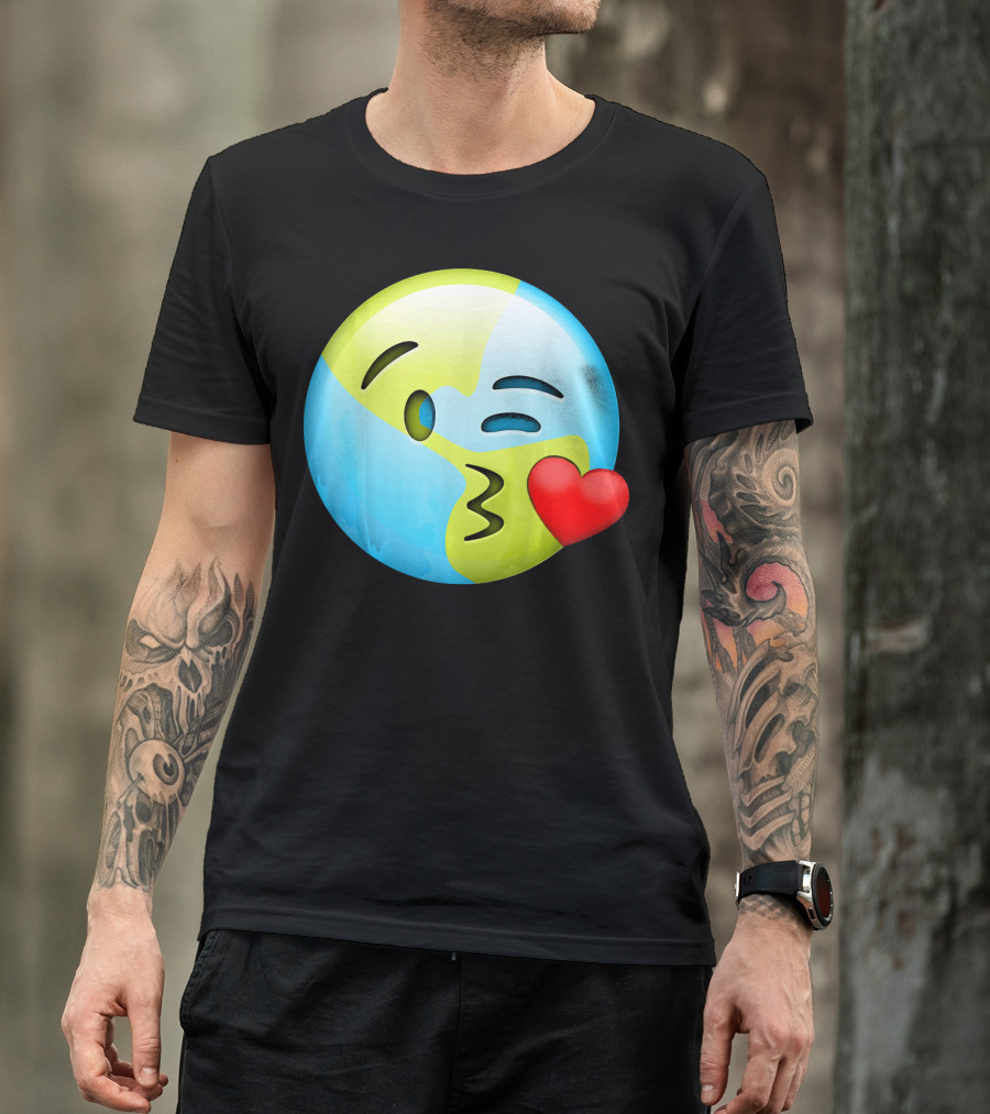 Cute Earth Day Kiss Emoji Lips Kids Emoticon T-Shirt