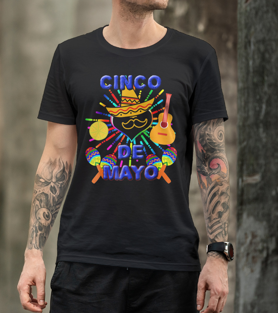 FUNNY LOCO CINCO DE MAYO CELEBRATE GUITAR MARIACHI SOMBRERO MARACAS T-Shirt